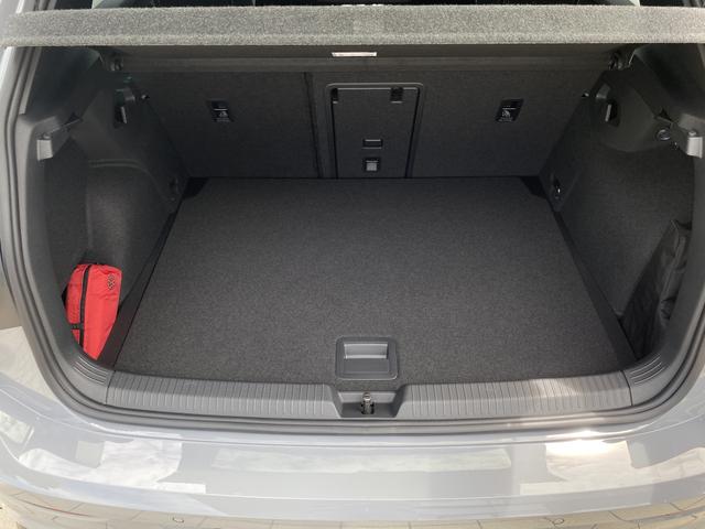 Volkswagen Golf R-Line (D8) 1.5 eTSI 150 7-G DSG NAVI,LED-PLUS,FAP PLUS,VIRTUAL,KAM,WINTER,UVM. (Vorlauf 17.05.2026) 