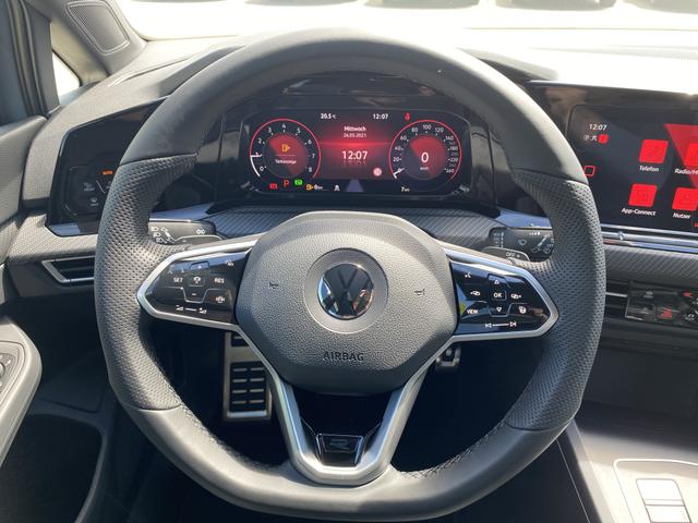 Volkswagen Golf R-Line (D8) 1.5 eTSI 150 7-G DSG NAVI,LED-PLUS,FAP PLUS,VIRTUAL,KAM,WINTER,UVM. (Vorlauf 17.05.2026) 