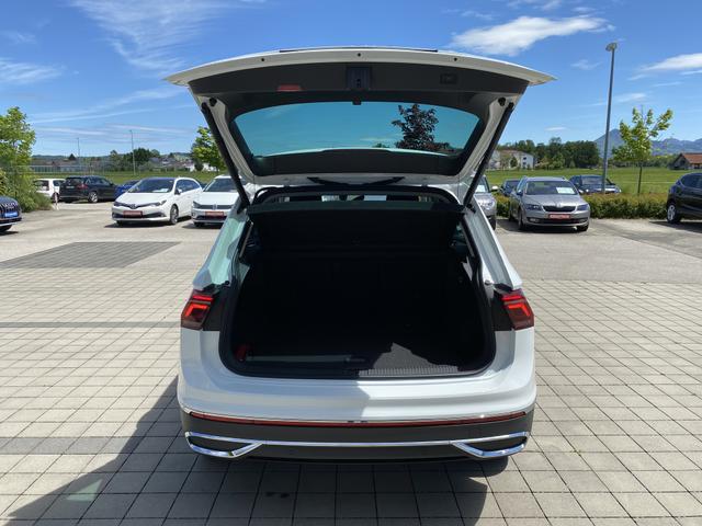 Tiguan Elegance 1.5 TSI EVO 150 DSG NAV,IQ,HEAD,EASY,ACC,ERGO,WINTER,SPORT UVM. (Vorlauf 20.09.2025) 