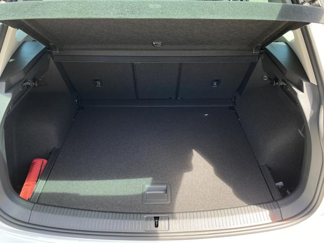 Tiguan Elegance 1.5 TSI EVO 150 DSG NAV,IQ,HEAD,EASY,ACC,ERGO,WINTER,SPORT UVM. (Vorlauf 20.09.2025) 