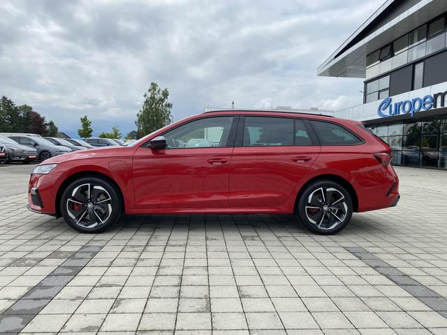 Skoda Octavia Combi RS iV Fahrerseite