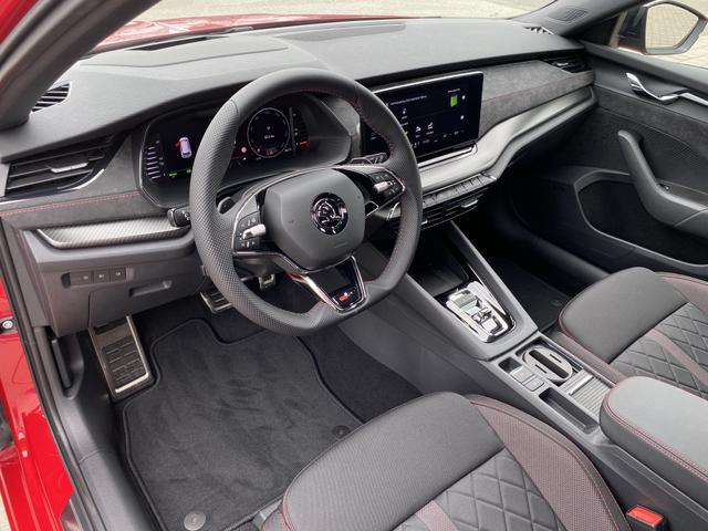 Skoda Octavia Combi RS iV Innenraum 