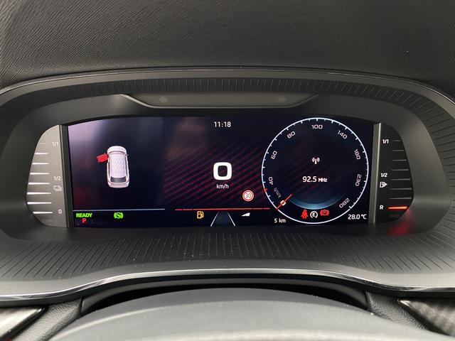 Skoda Octavia Combi RS iV Innenraum Digitalescockpit 
