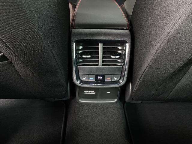 Skoda Octavia Combi RS iV Innenraum Highlights 