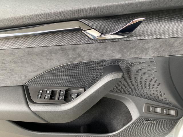 Skoda Octavia Combi RS iV Innenraum Fahrertür 