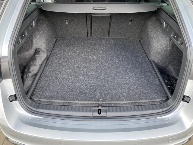 Skoda Octavia Combi RS iV Kofferraum 