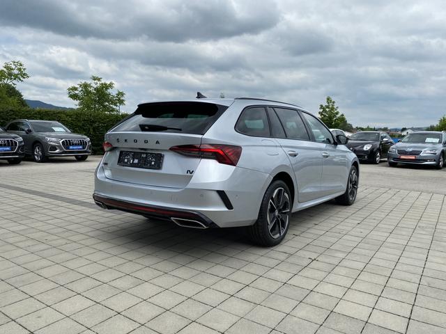 Skoda Octavia Combi RS iV hinten 