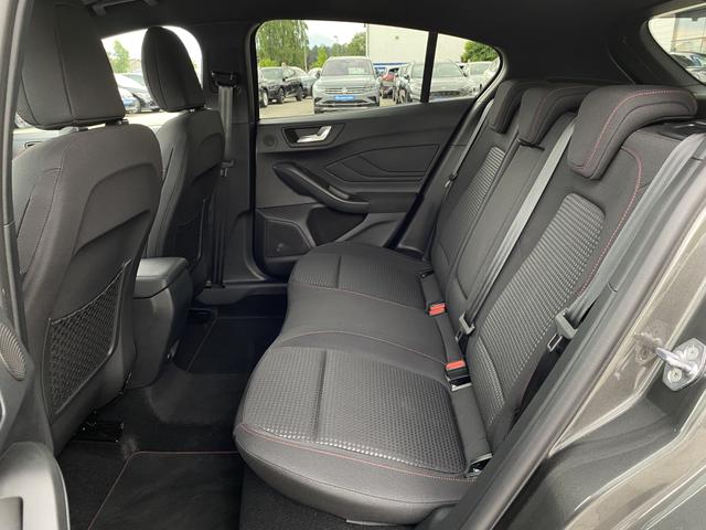 Ford Focus ST-LINE X Rücksitzbank