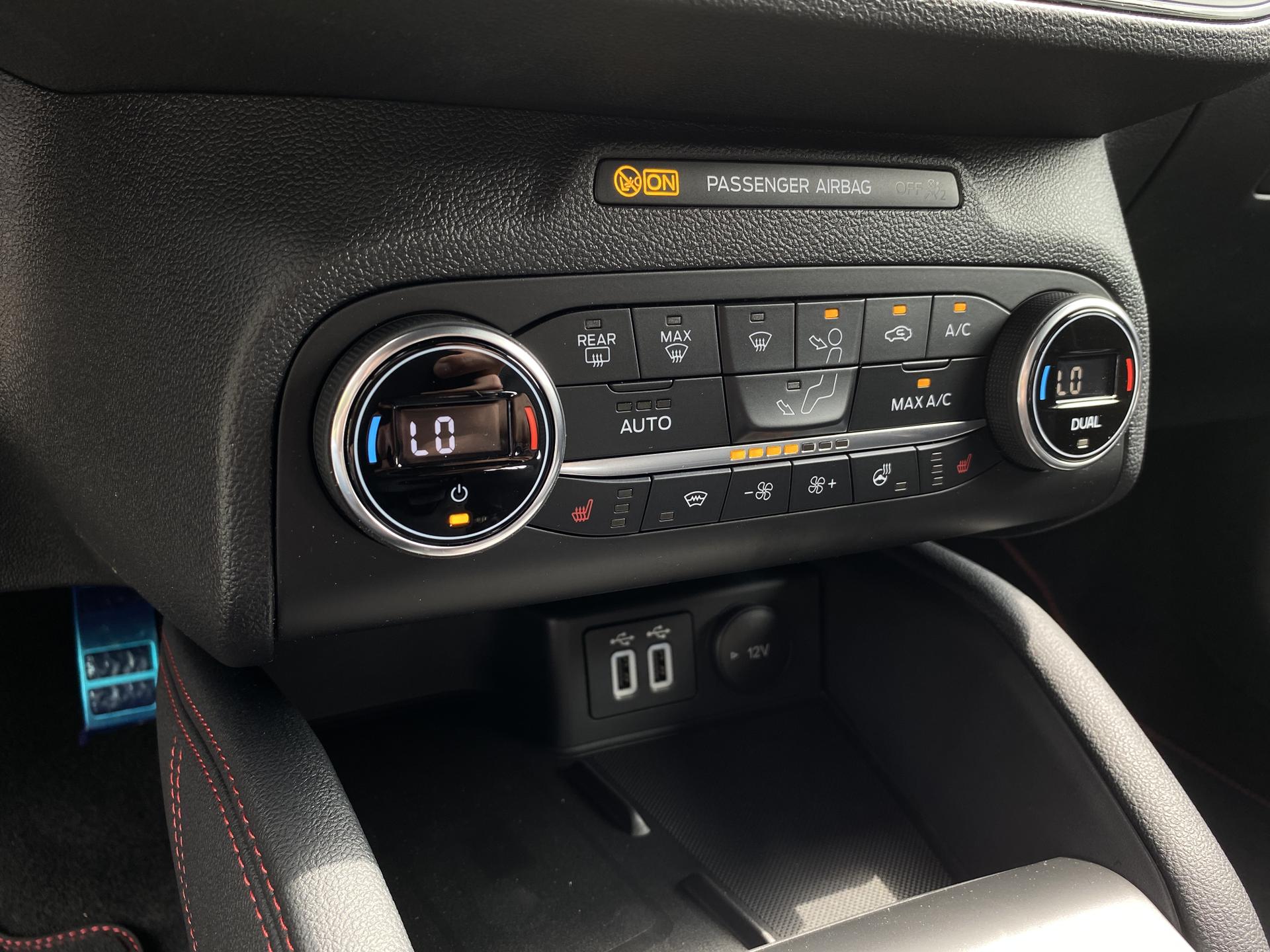 Ford Focus ST-LINE X Klimaanlage