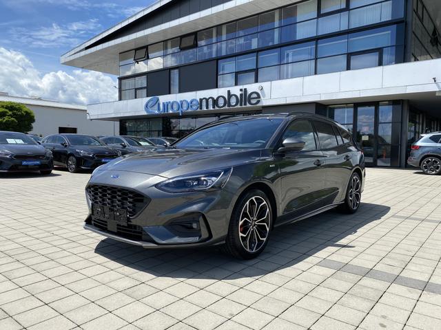 Ford Focus Turnier ST-LINE X vorne