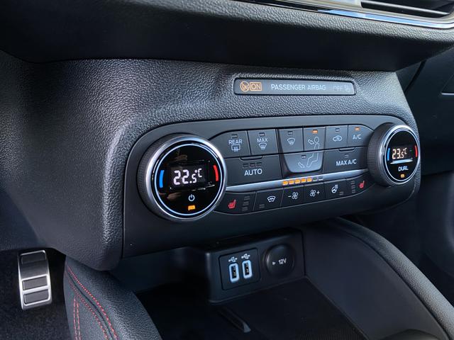 Ford Focus Turnier ST-LINE X Klimaanlage