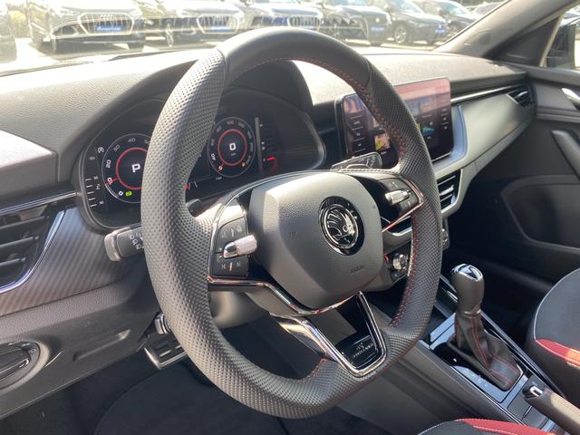 Skoda Kamiq Monte Carlo 1.5 TSI DSG Lenkrad 