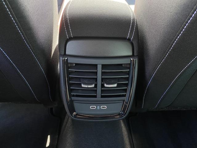 Skoda Kamiq Monte Carlo 1.5 TSI DSG Deflektor Rücksitzbank 