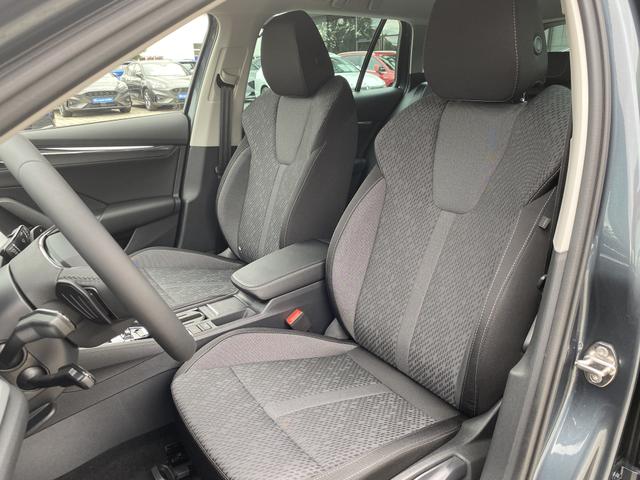 Octavia Combi Style 1.5 TSI e-TEC Innenraum Fahrer und Beifahrersitze 