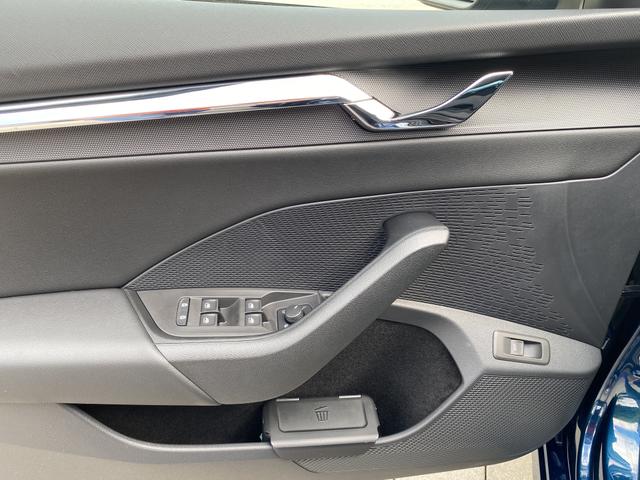 Skoda Octavia Combi Style 1.5 TSI e-TEC Fahrertür 