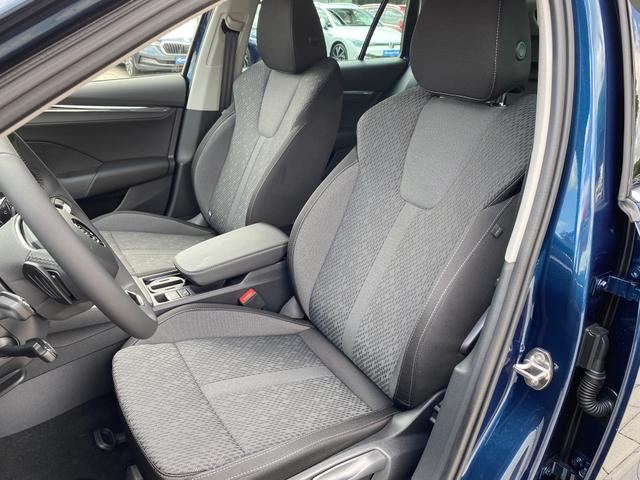 Skoda Octavia Combi Style 1.5 TSI e-TEC Fahrer und Beifahrersitz 