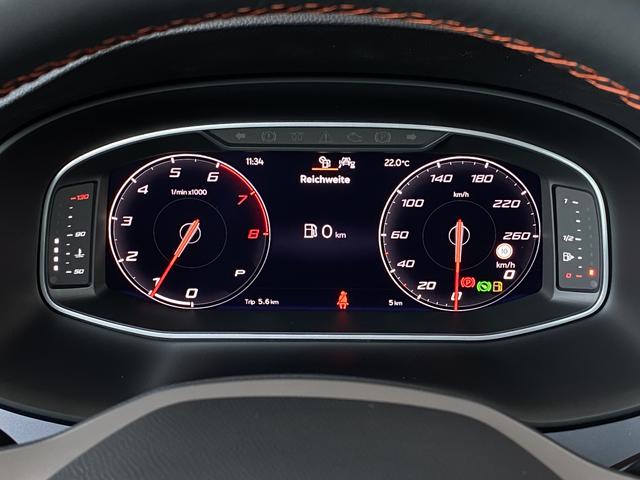 Seat Ateca FR 1.5 TSI digitales Cockpit
