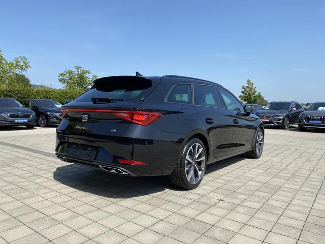  Seat Leon Sportstourer ST FR hinten 