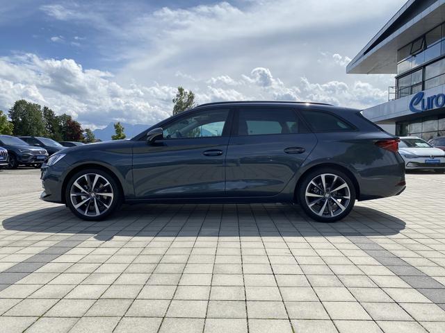Seat Leon Sportstourer ST FR 1.5 eTSI Fahrerseite 