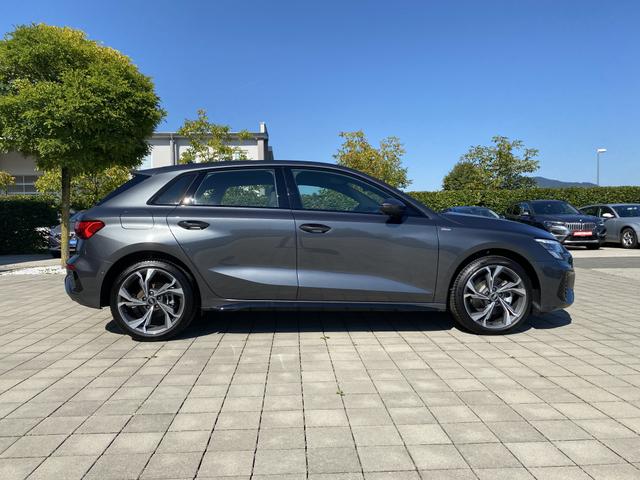  Audi A3 Sportback S Line 35 TFSI Beifahrerseite 
