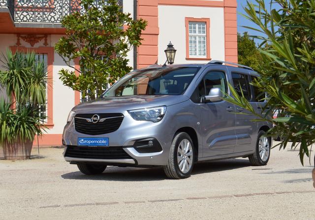 Opel Combo Life 1.5 Diesel 130 vorne 