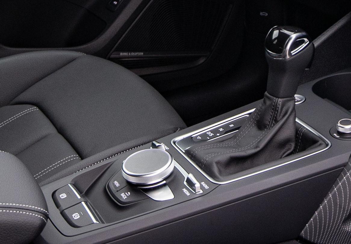 Audi Q2 Advanced 35 TFSI S-tronic Automatikgetriebe 