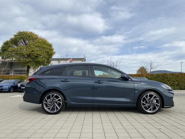 Hyundai i30 Kombi Beifahrerseite