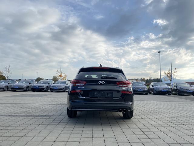 Hyundai i30 Kombi hinten