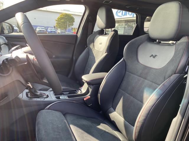 Hyundai i30 Kombi Fahrer- und Beifahrersitze