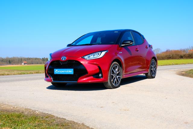 Toyota Yaris Hybrid vorne rechts 