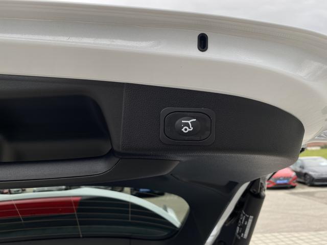 Kofferraum Ford Focus Turnier 