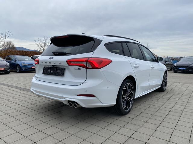 Ford Focus Turnier ST-LINE X 1.0 EcoBoost hinten 