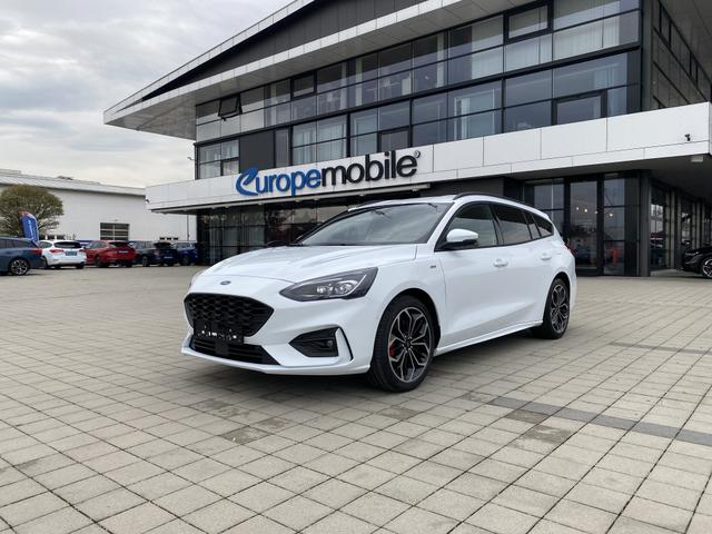 der Wiße Ford Focus Turnier ST-LINE X 1.0 EcoBoost vorne 