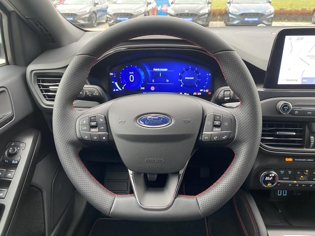 Innenraum Lenkrad Ford Focus Turnier 