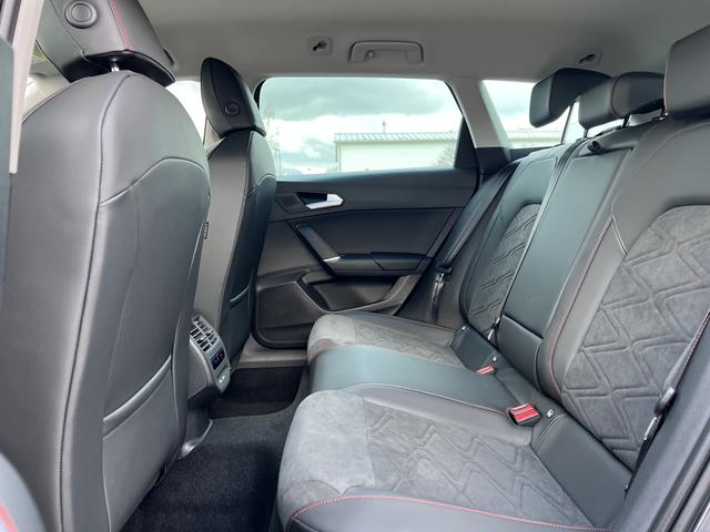 Seat Leon FR (D3) XL 1.5 eTSI 150 DSG|NAV.10"|BEATS|VIRTUAL|VOLL-LED|5J.GAR|AHK|UVM(Vorlauf 05.04.2025) 
