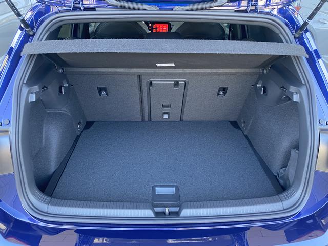  VW Golf 8 R-Line Kofferraum 