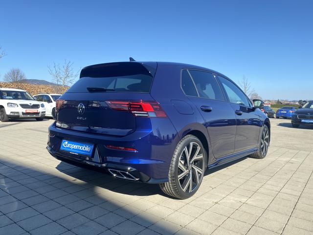  VW Golf 8 R-Line hinten 
