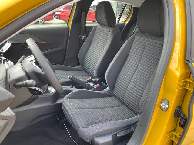 Polsterung Innenraum Peugeot 208 Active Pack 1.2 PureTech