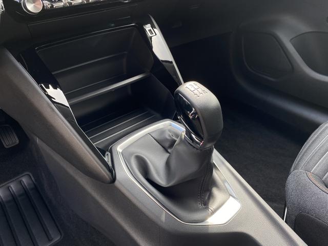 Schaltgetriebe Peugeot 208 Active Pack 1.2 PureTech