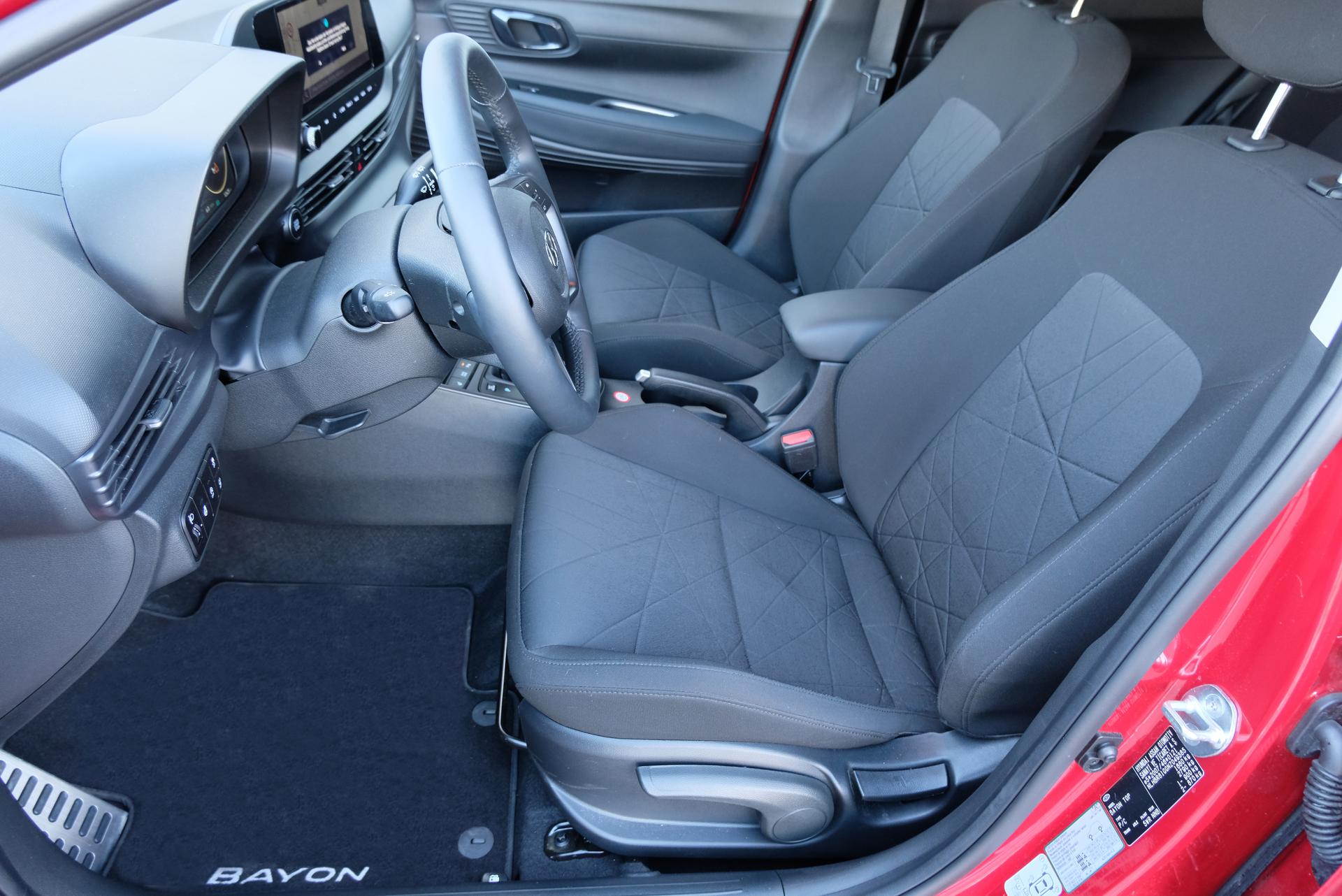 Polsterung Innenraum Fahrer und Beifahrersitze Hyundai BAYON 2022