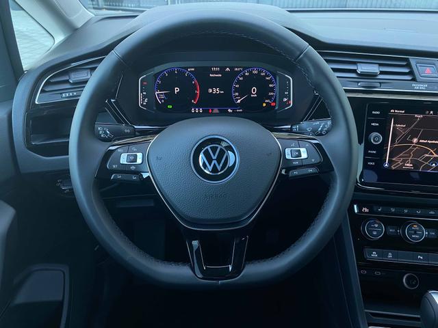 Lenkrad VW Touran Highline 1.5 TSI 150 DSG