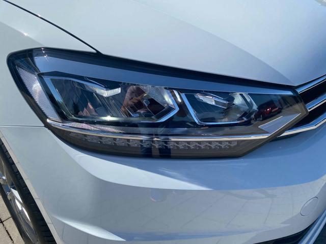 Scheinwerfer VW Touran Highline 1.5 TSI 150 DSG