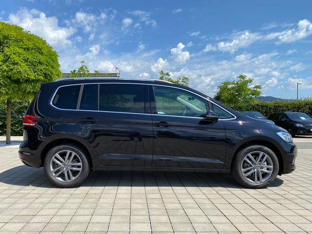 Beifahrerseite Touran Highline 1.5 TSI