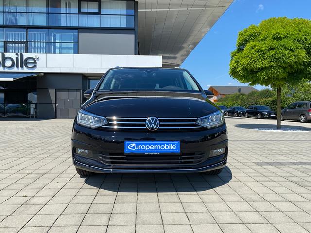 Vorne Touran Highline 1.5 TSI