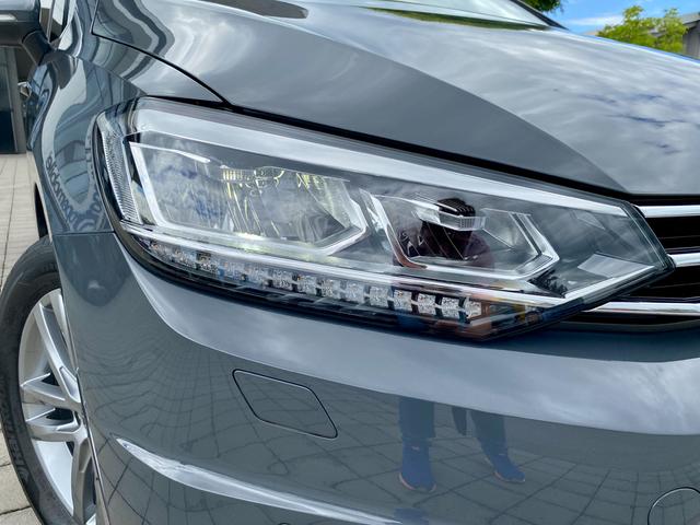 Scheinwerfer VW Touran Highline 1.5 TSI 150 DSG