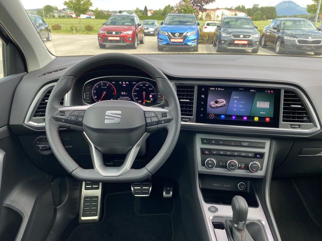Innenraum Lenkrad Multimedia Seat Ateca FR Dinamica 