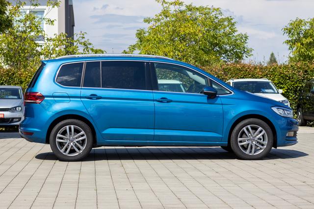 Beifahrerseite VW Touran Highline 1.5 TSI 150 DSG