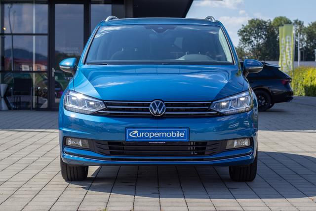 Front VW Touran Highline 1.5 TSI 150 DSG