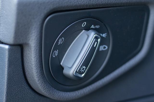 Lichtschalter VW Touran Highline 1.5 TSI 150 DSG