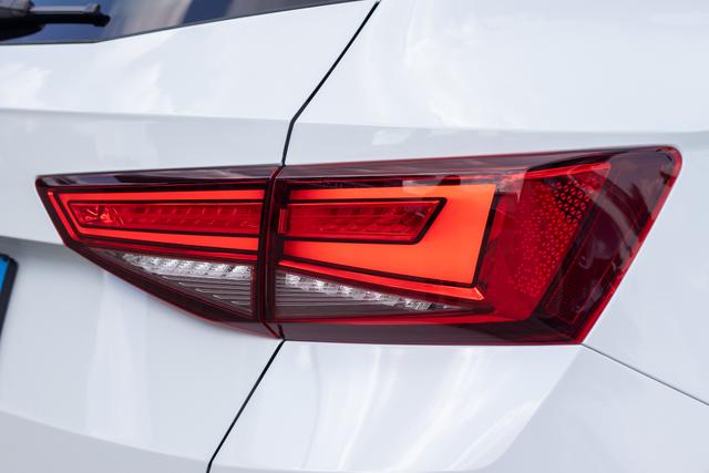 Seat Ateca FR 1.5 TSI DSG LED Scheinwerfer hinten